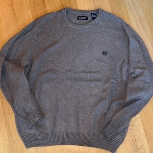 Chaps Men's Heather Gray Crewneck Sweater with Crest